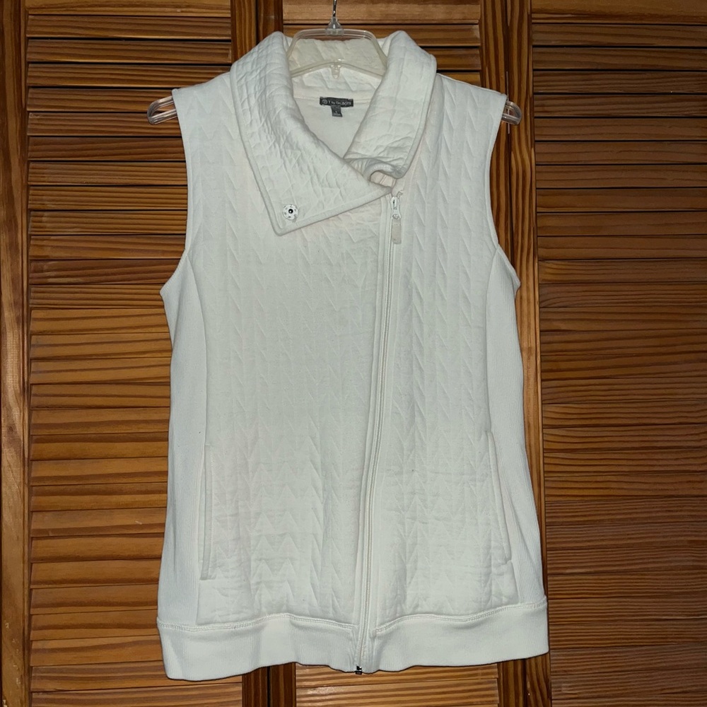 T by Talbots Zip Up Cream ‎ Small Vest